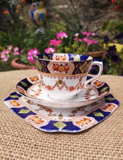 vitage St Michael China Teacup Saucer and tea plate in the Imari Pattern number 2586.