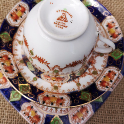 vitage St Michael China Teacup Saucer and tea plate in the Imari Pattern number 2586.