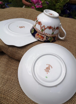 vitage St Michael China Teacup Saucer and tea plate in the Imari Pattern number 2586.