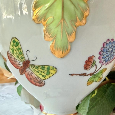 Beautiful, luxurious hand painted porcelain Queen Victoria Footed Urn Vase