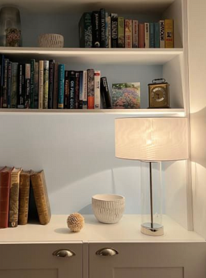 This table lamp is designed with a clever three-stage dimmer function, so you can enjoy a different light level throughout the day with a simple touc