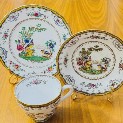 Rare Pair of Vintage Spode 'Chelsea' Tea Cup Trio Rd No 568949 Harrods Goldedge