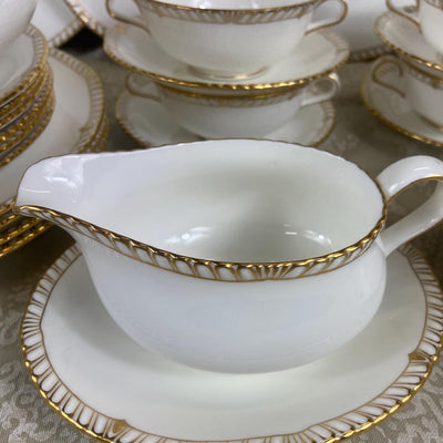 Royal Crown Derby Prince Consort dinner set